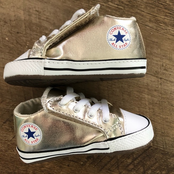 converse infant size 4 velcro